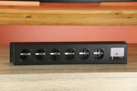 GigaWatt PF-1 Evo powerstrip